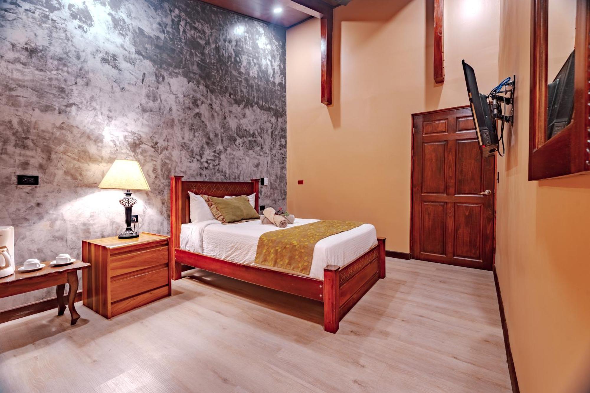 Hotel Villa Florencia Турриальба Экстерьер фото
